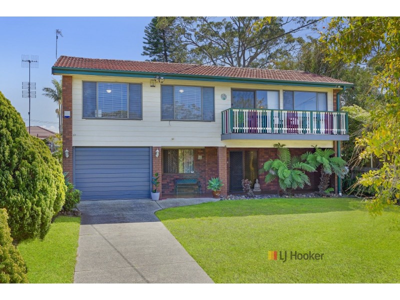 11 Birdwood Drive, Blue Haven NSW 2262