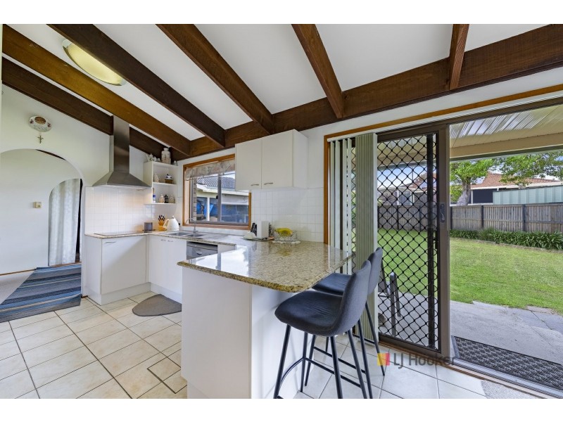 13 Somerville Close, Budgewoi NSW 2262