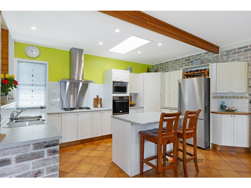 14 Munmorah Avenue, Charmhaven NSW 2263