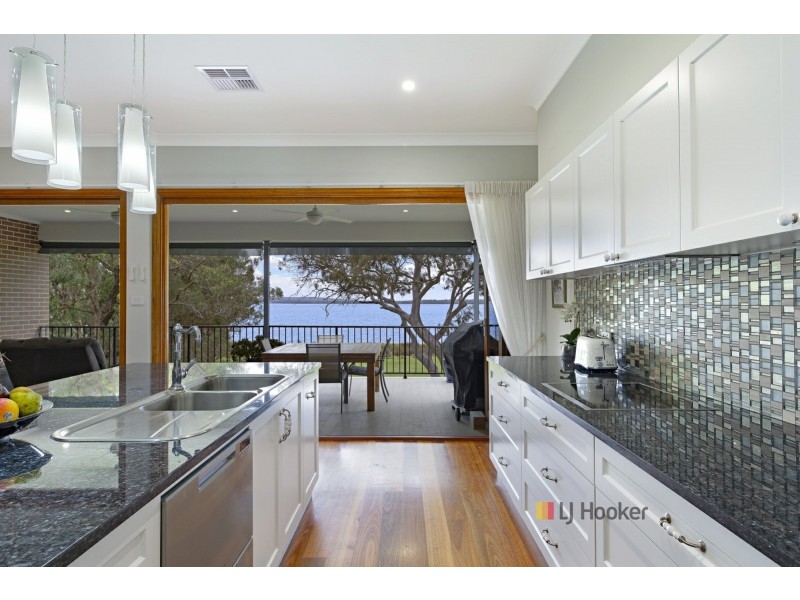 45 Sunrise Avenue, Budgewoi NSW 2262