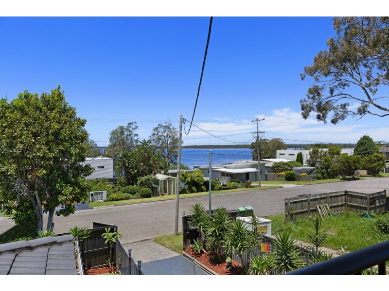 23 Woodland Parkway, Buff Point NSW 2262