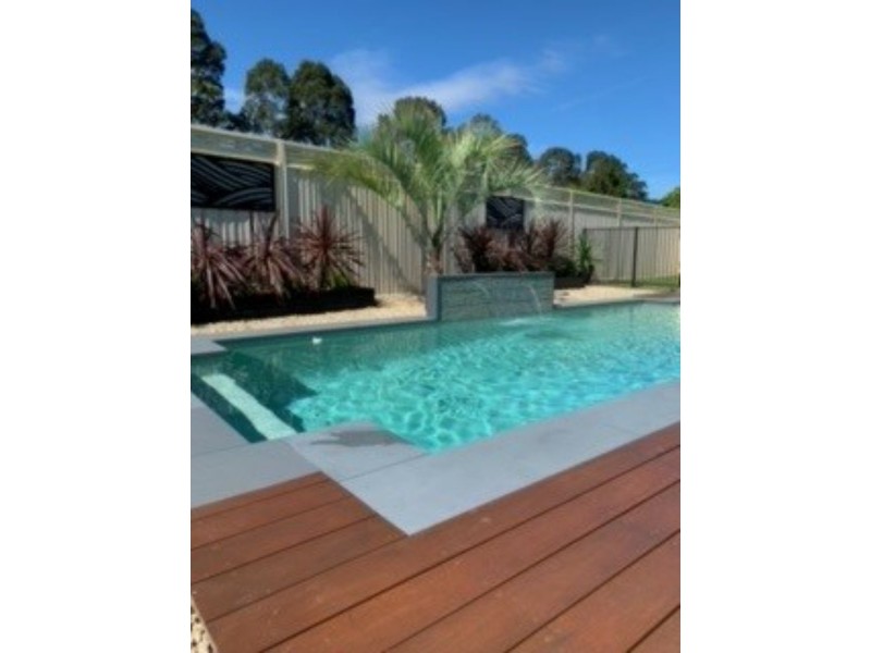 2 Flame Tree Close, Hamlyn Terrace NSW 2259
