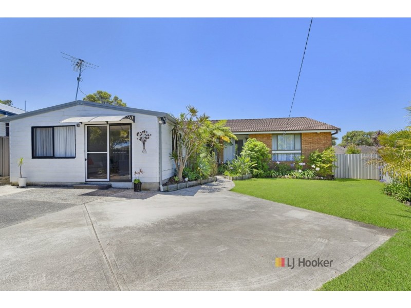73 Wall Road, Gorokan NSW 2263
