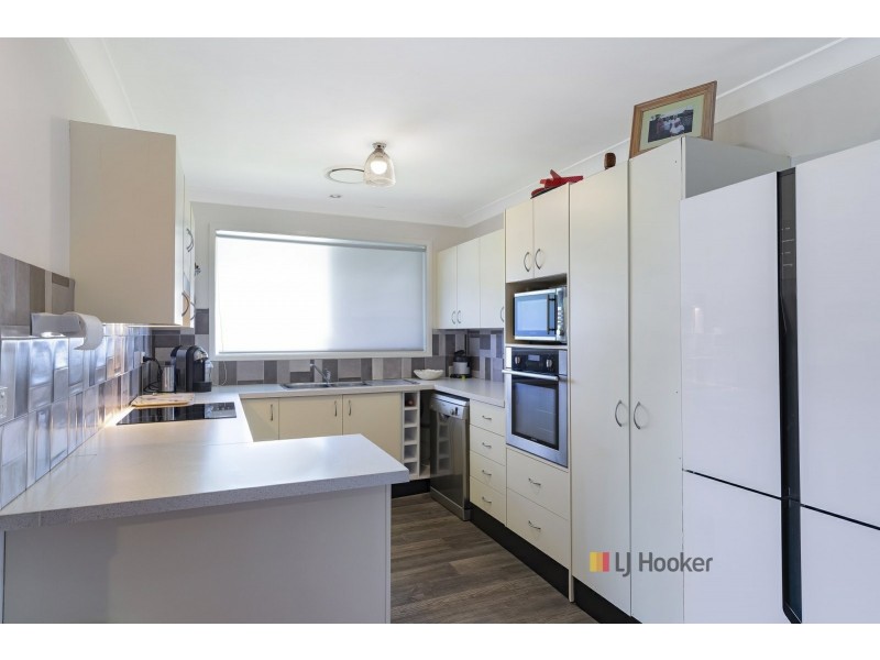 73 Wall Road, Gorokan NSW 2263