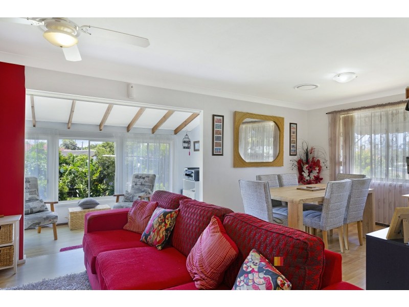 73 Wall Road, Gorokan NSW 2263