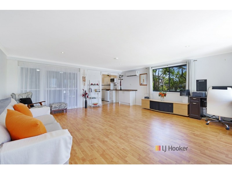 73 Wall Road, Gorokan NSW 2263