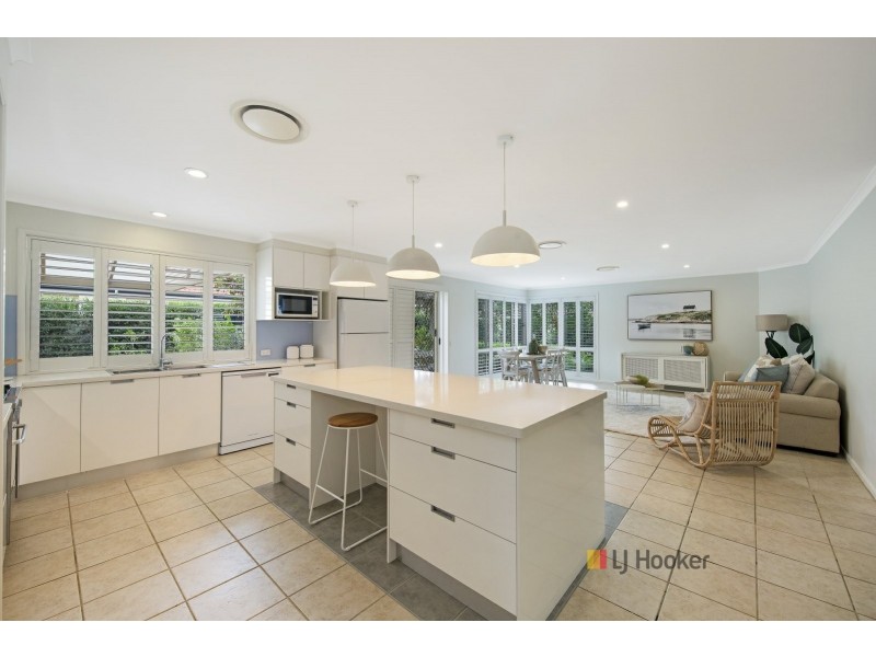 21 Barrington Drive, Woongarrah NSW 2259