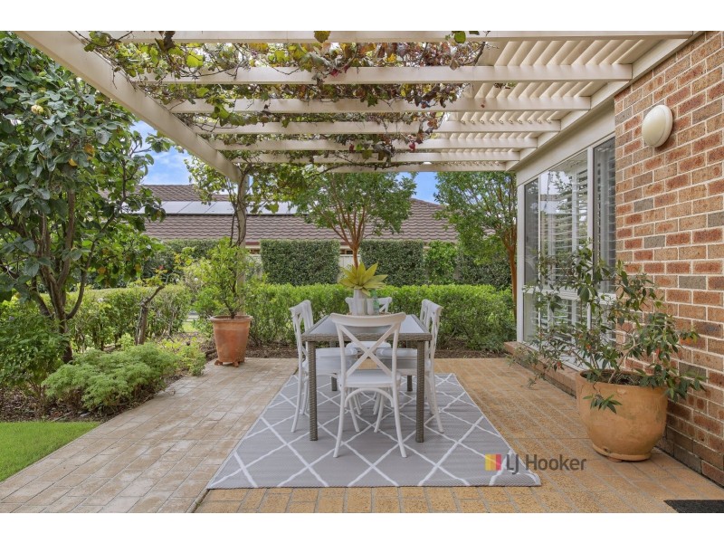 21 Barrington Drive, Woongarrah NSW 2259