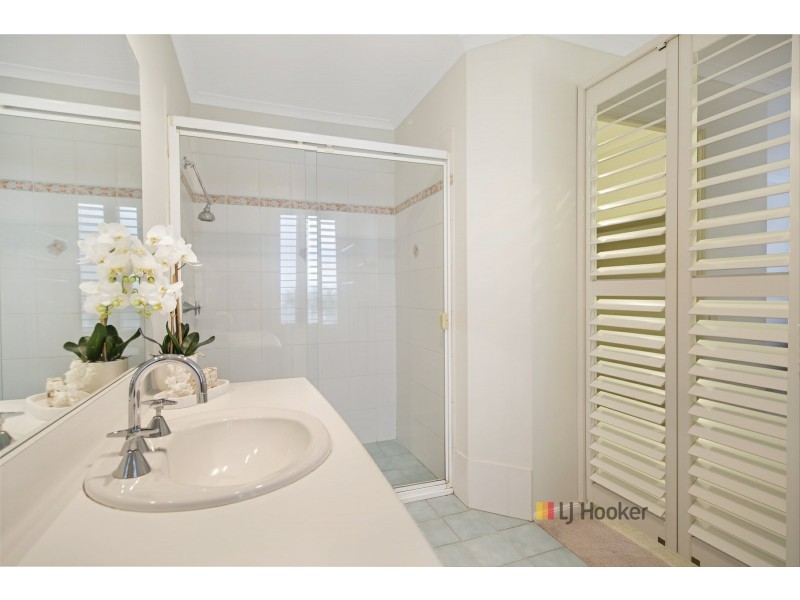 21 Barrington Drive, Woongarrah NSW 2259