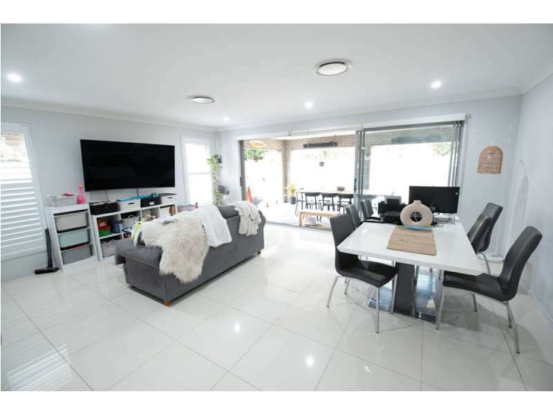 13 Manoa Road, Budgewoi NSW 2262