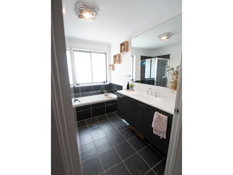 13 Manoa Road, Budgewoi NSW 2262