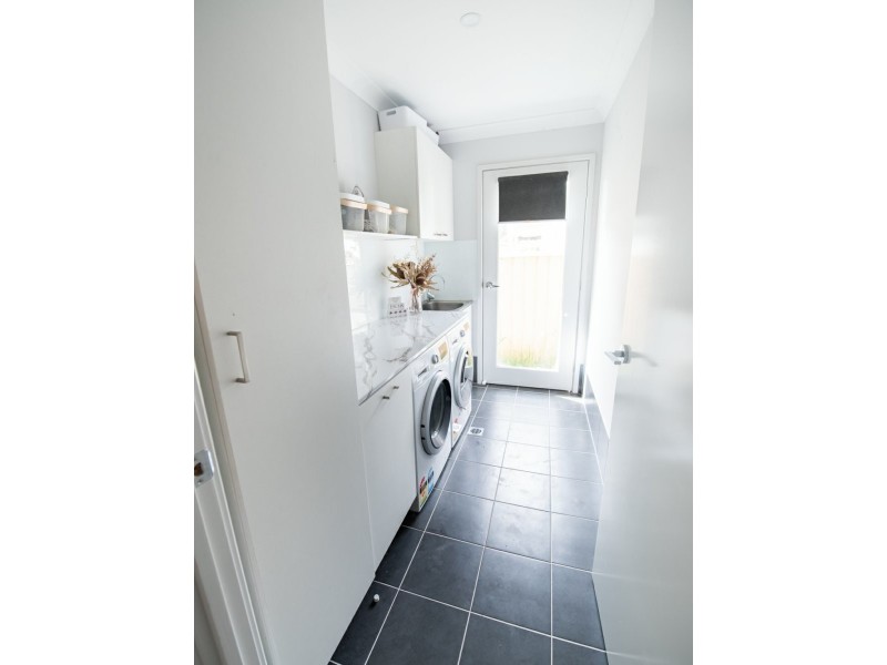 13 Manoa Road, Budgewoi NSW 2262