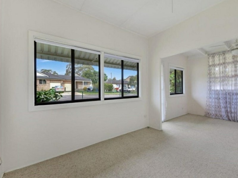 6 Skyline Street, Gorokan NSW 2263