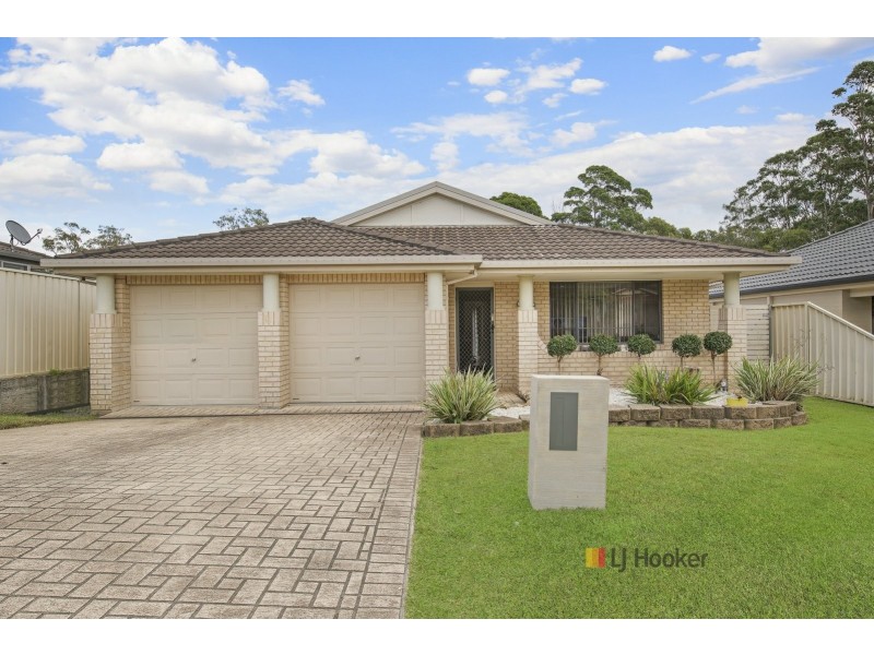 2 Bancroft Close, Blue Haven NSW 2262