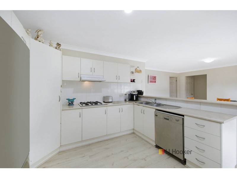 2 Bancroft Close, Blue Haven NSW 2262