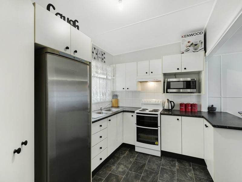 9 Peel Street, Toukley NSW 2263