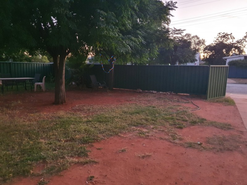 4 Yarren Circle, Cobar NSW 2835