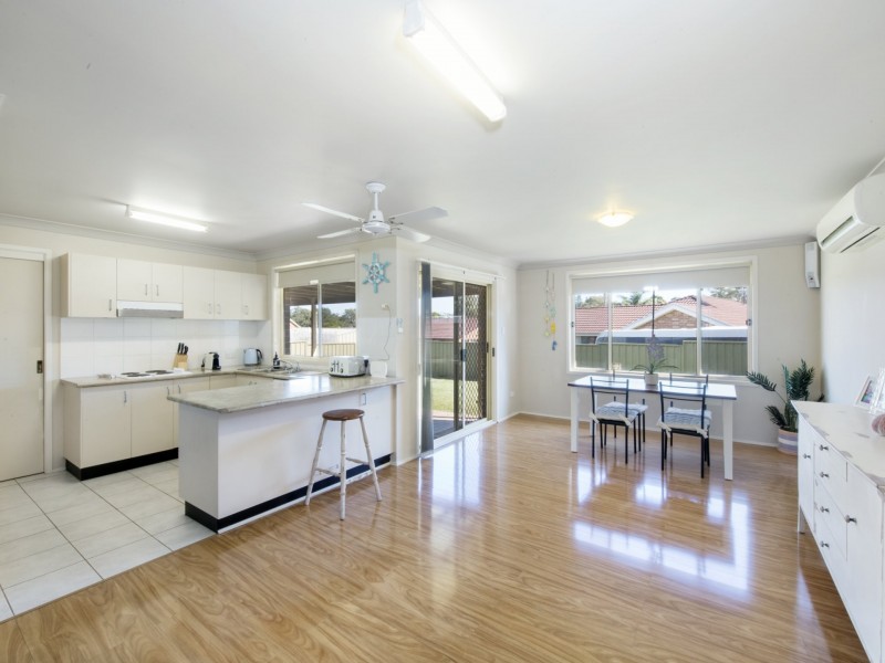 30 Scenic Circle, Budgewoi NSW 2262
