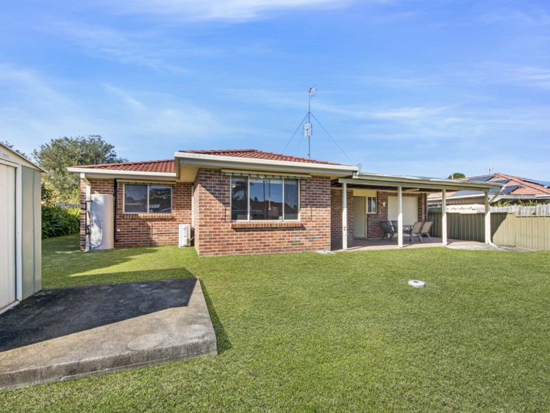 30 Scenic Circle, Budgewoi NSW 2262