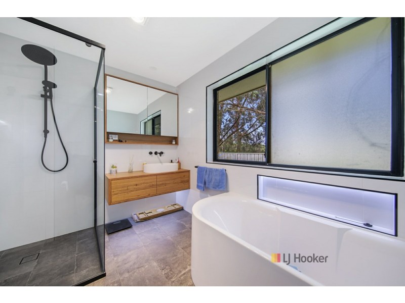 5 Coverdale Close, Lake Haven NSW 2263