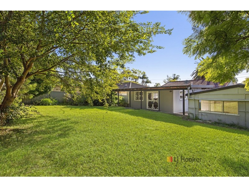 17 Anembo Avenue, Summerland Point NSW 2259