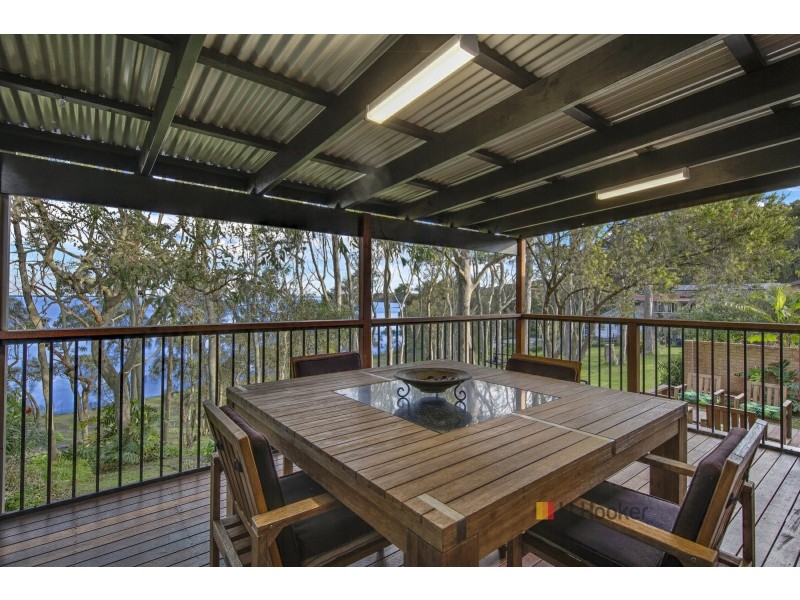 112 Marks Road, Gorokan NSW 2263