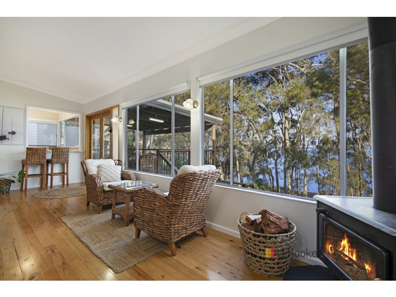 112 Marks Road, Gorokan NSW 2263