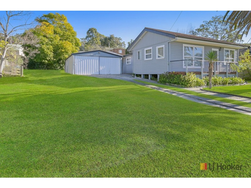 17 Anembo Avenue, Summerland Point NSW 2259