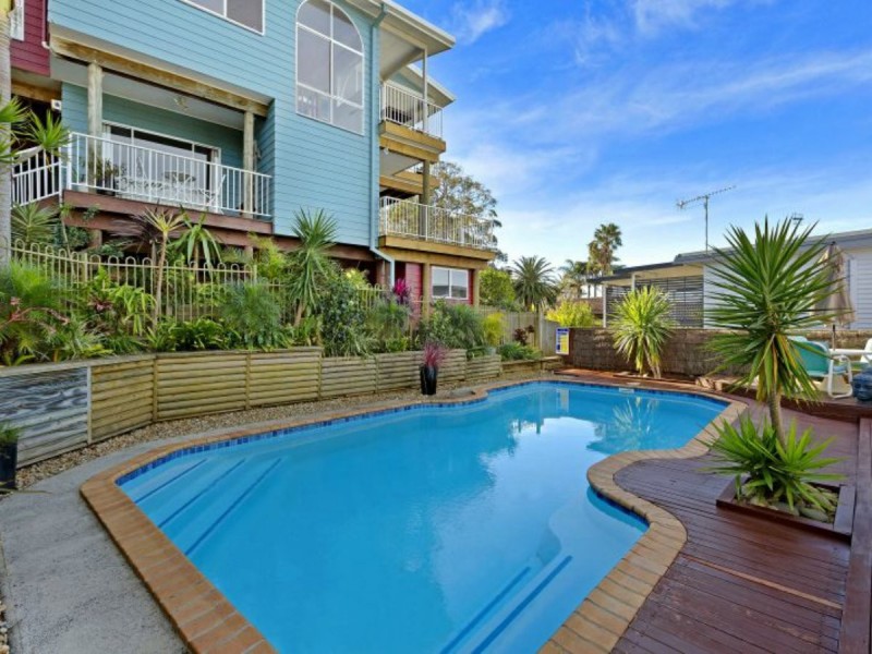 19 Leslie Avenue, Gorokan NSW 2263