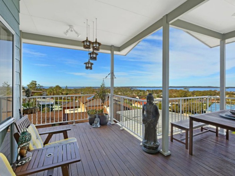 19 Leslie Avenue, Gorokan NSW 2263