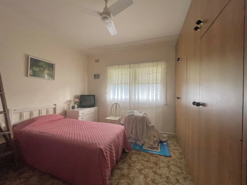 11 Woolana Avenue, Budgewoi NSW 2262
