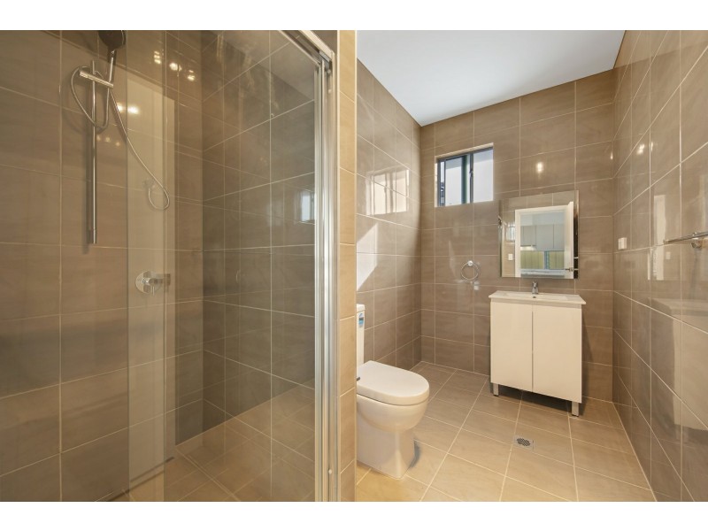 39A Campbell Parade, Mannering Park NSW 2259