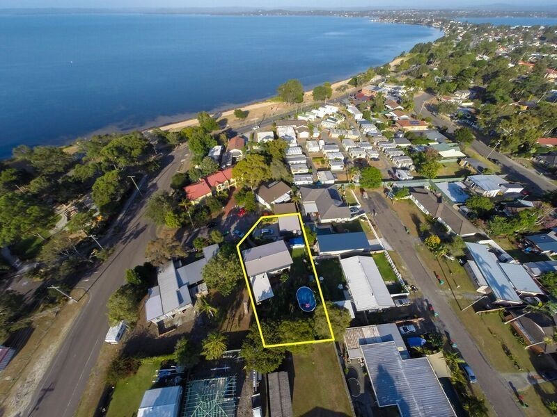 6 Jasmine Close, Canton Beach NSW 2263