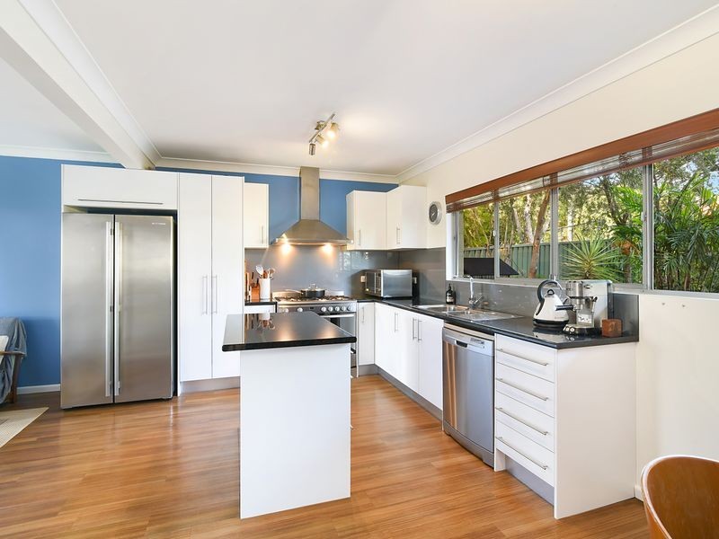 6 Jasmine Close, Canton Beach NSW 2263
