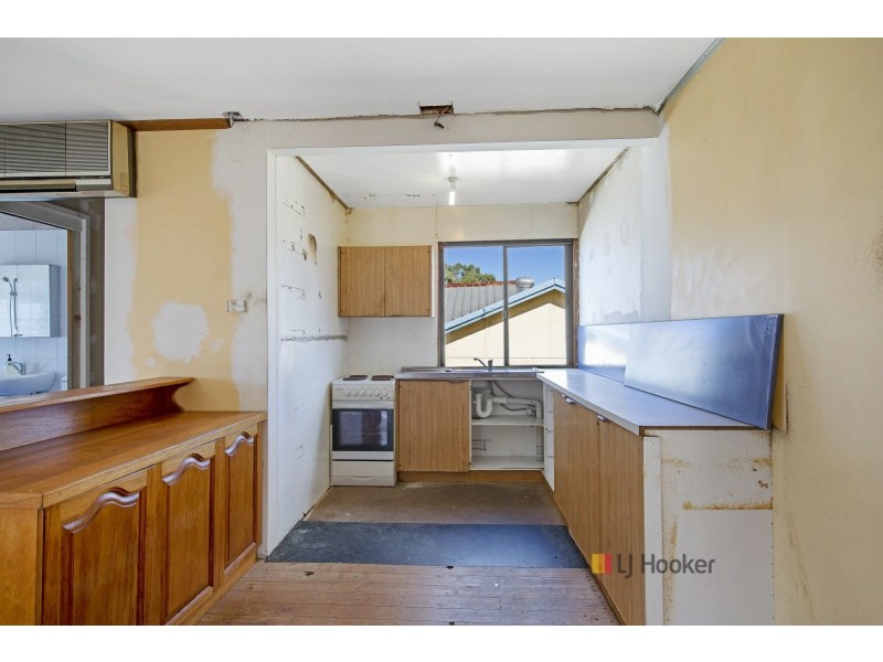 43 Malvina Parade, Gorokan NSW 2263