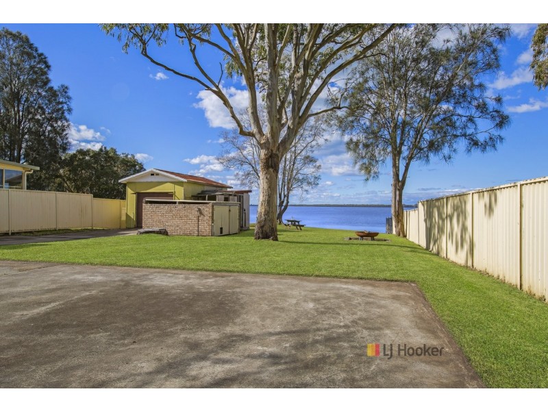 43 Malvina Parade, Gorokan NSW 2263