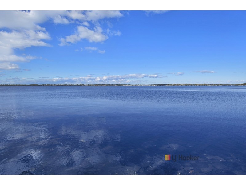 43 Malvina Parade, Gorokan NSW 2263