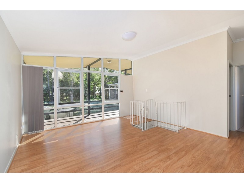 101 Natuna Avenue, Budgewoi NSW 2262