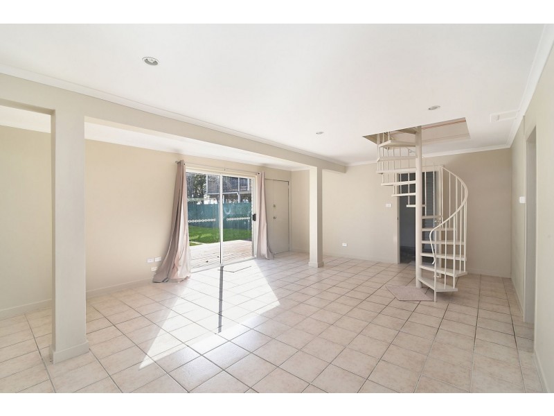 101 Natuna Avenue, Budgewoi NSW 2262