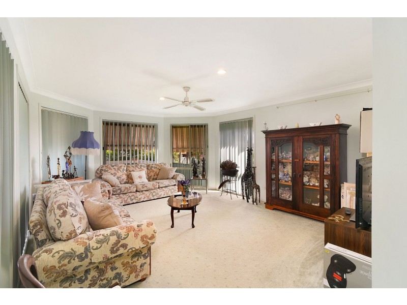 10 Alisa Close, Lake Haven NSW 2263