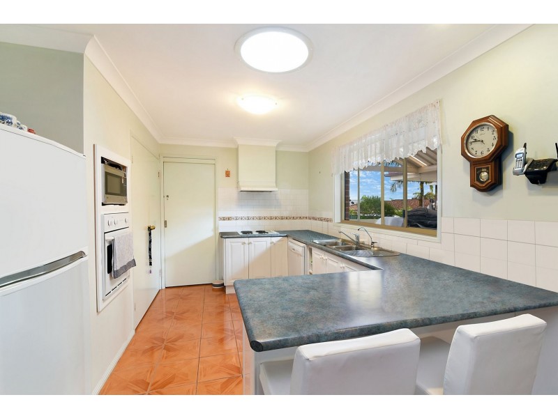 10 Alisa Close, Lake Haven NSW 2263