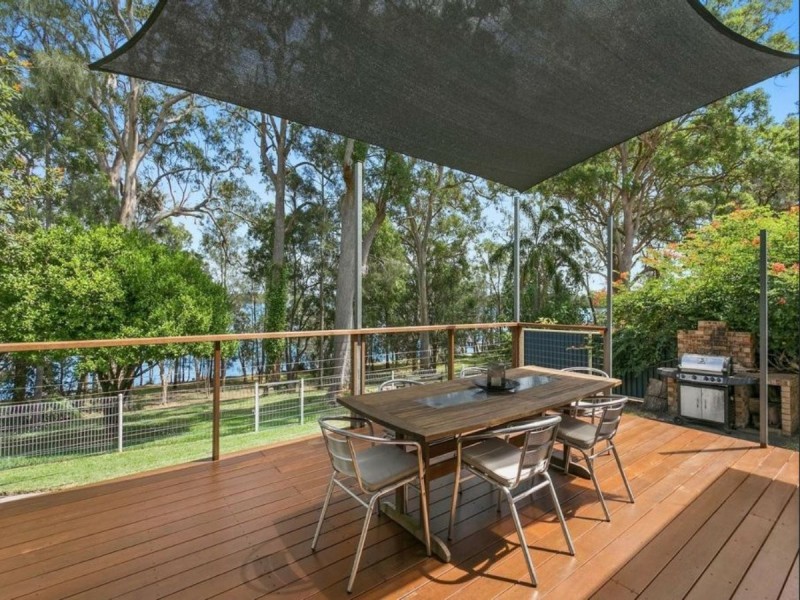 80 Teragalin Drive, Chain Valley Bay NSW 2259