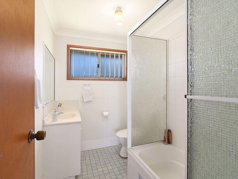 2 Maheno Avenue, Blue Haven NSW 2262