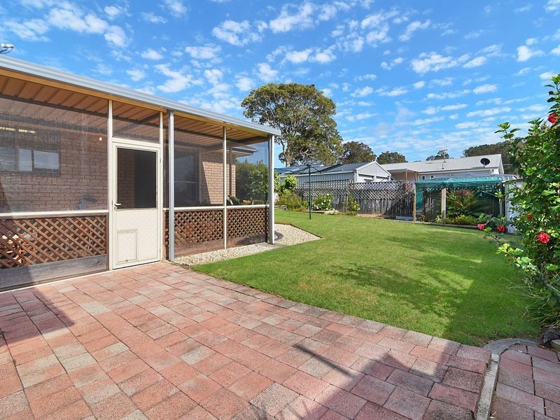 7 Odette Avenue, Gorokan NSW 2263