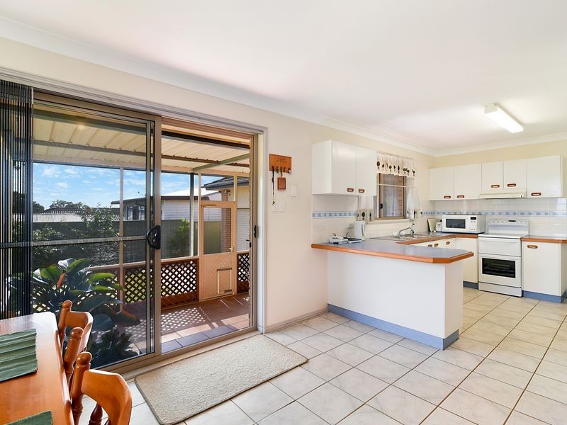 7 Odette Avenue, Gorokan NSW 2263