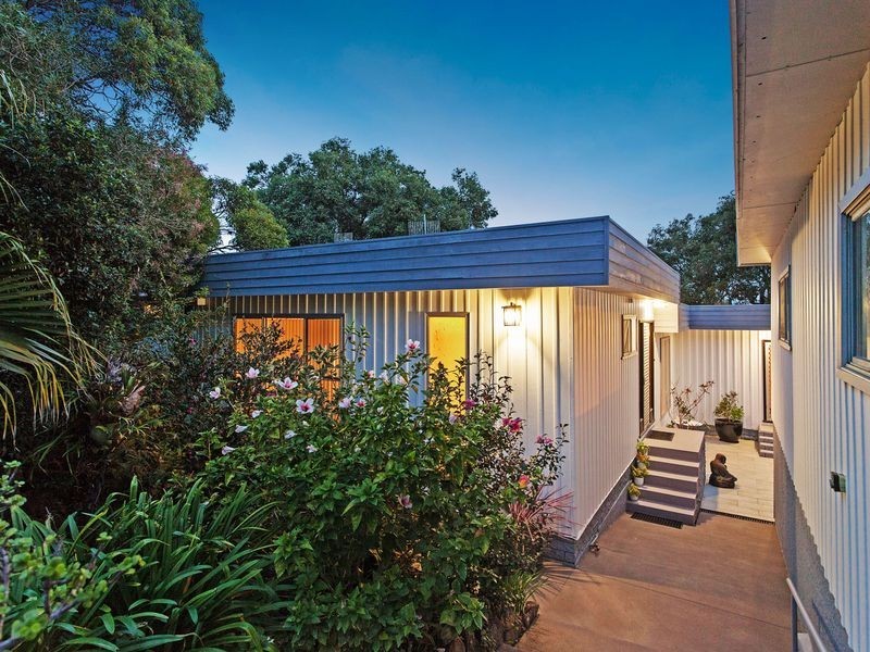 60 Diamond Head Drive, Budgewoi NSW 2262