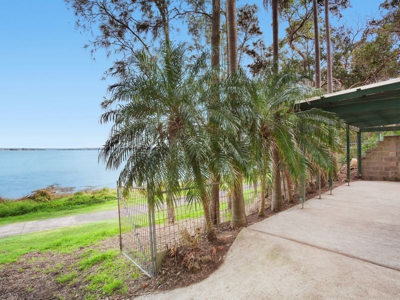 60 Diamond Head Drive, Budgewoi NSW 2262