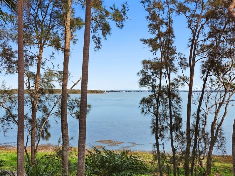 60 Diamond Head Drive, Budgewoi NSW 2262