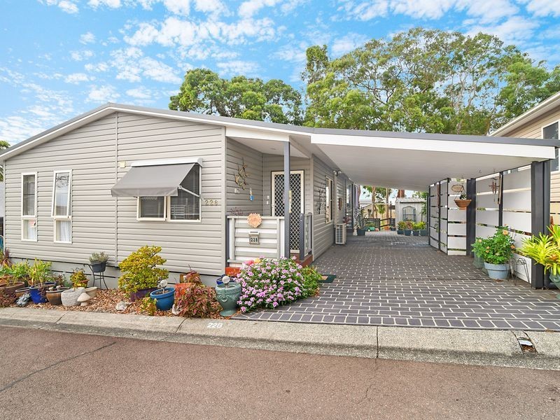 228/51 Kamilaroo Avenue, Lake Munmorah NSW 2259