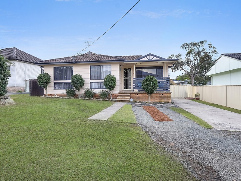 23 Suncrest Parade, Gorokan NSW 2263